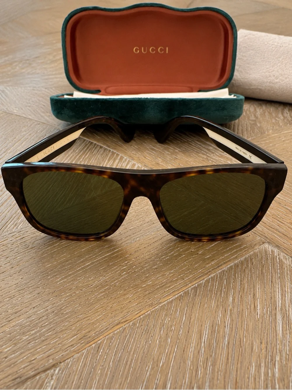 Gucci GG0341S 003 Sunglasses w/ Original Case & Cleaning Cloth